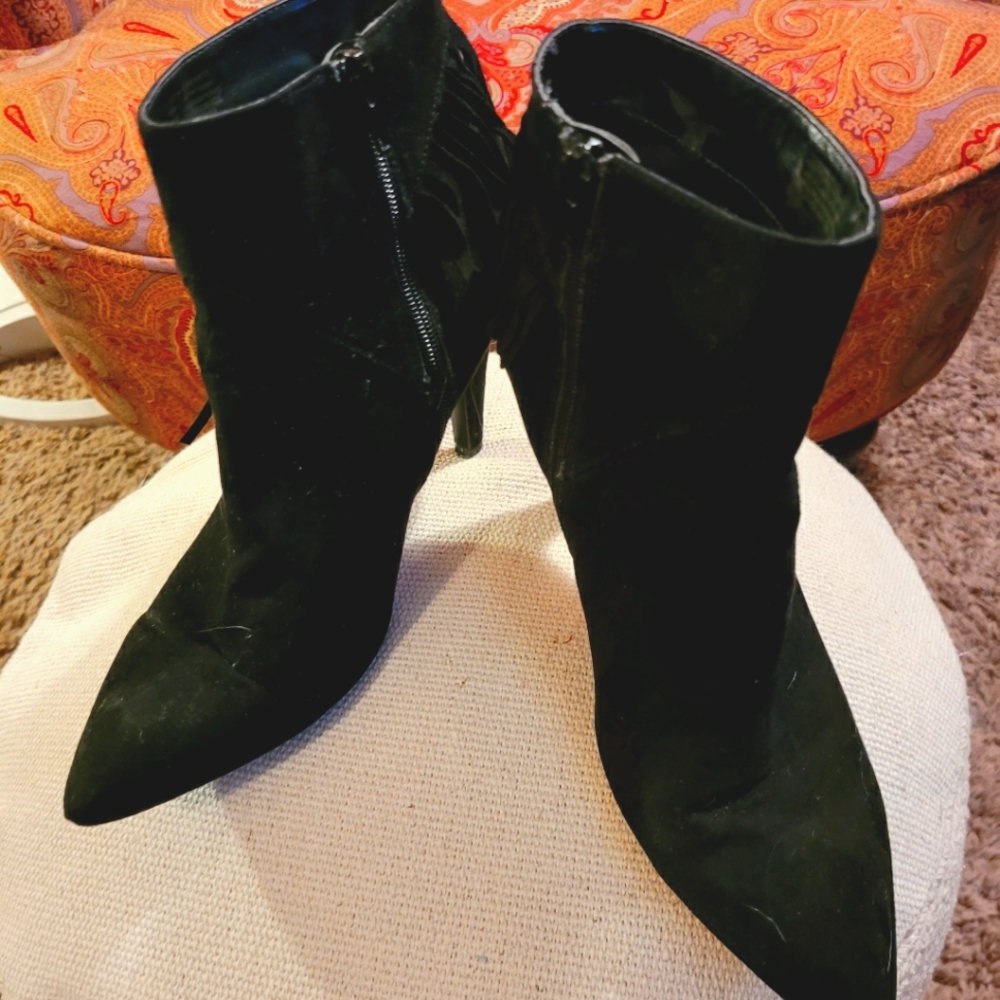 Nine West black suede fringe stilletto booties sz 7.5 hot!